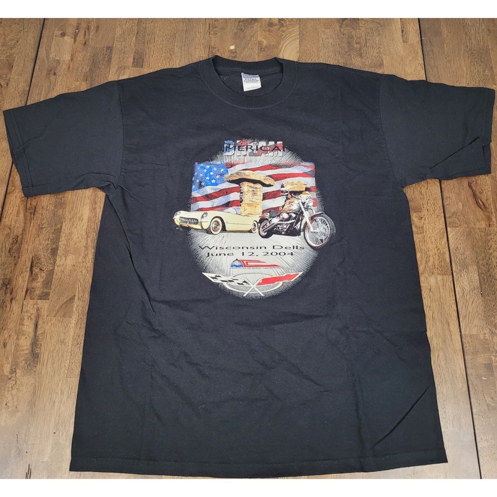 Vintage 2004 Wisconsin Dells Corvette Motorcycle T Shirt Large Y2K Americana
